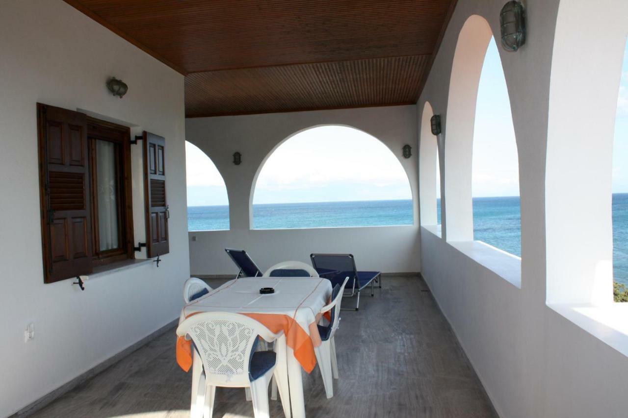 El Mar Apartment Kompoi Luaran gambar